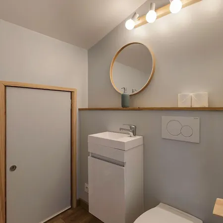 Refuge Scandinave - Duplex 80m2 Vue Garage Calme 200m Trainbus *