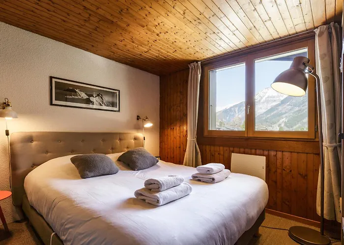 Refuge Scandinave - Duplex 80m2 Vue Garage Calme 200m Trainbus شقة شامونكس