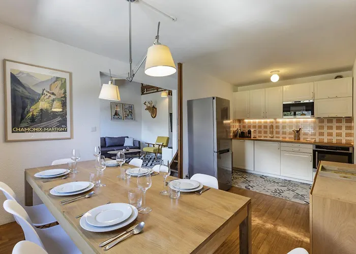 شقة Refuge Scandinave - Duplex 80m2 Vue Garage Calme 200m Trainbus شامونكس